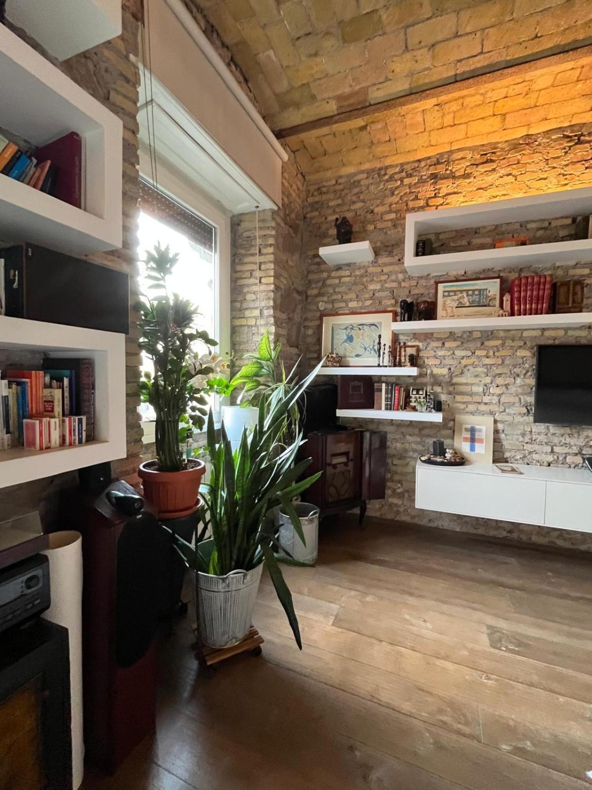 Luxury Loft Il Grottino Bed & Breakfast - Rome — Photos 3